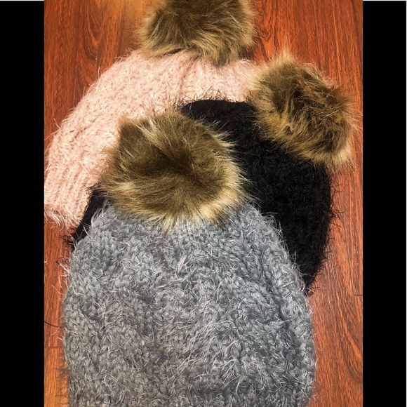 gray Pom fur Beanie soft, gray beanie, cozy winter - Picture 4 of 5